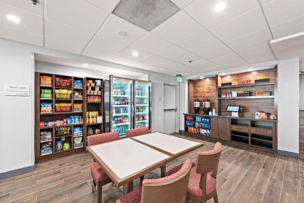 Hampton Inn by Hilton Los Angeles Airport Image 21