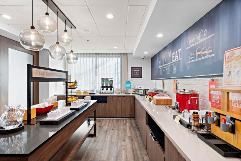 Hampton Inn by Hilton Los Angeles Airport Image 22