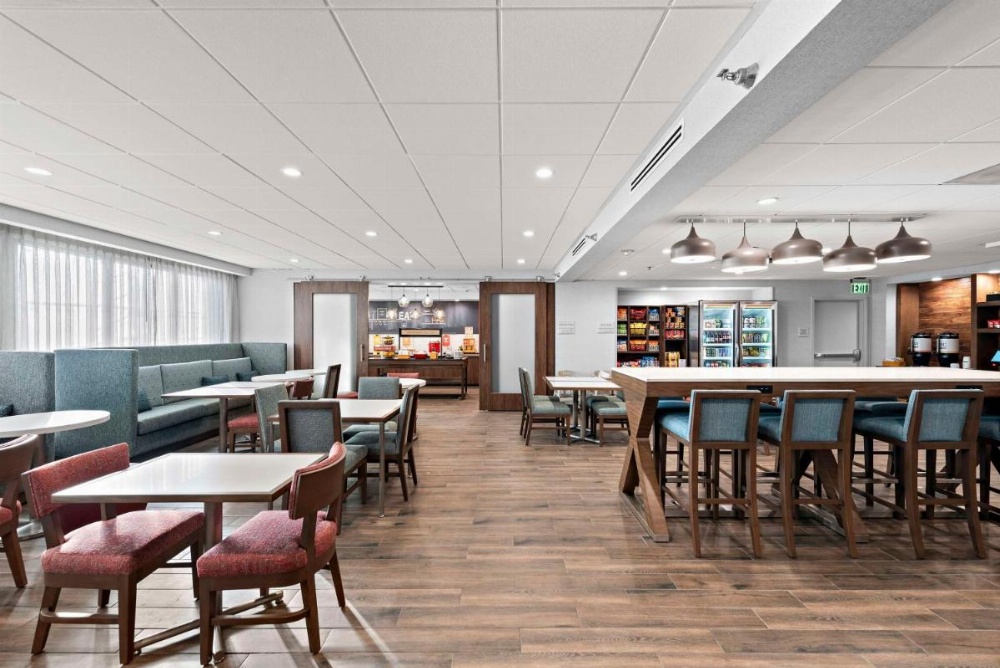 Hampton Inn by Hilton Los Angeles Airport Image 25