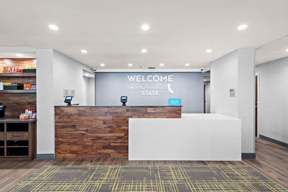 Hampton Inn by Hilton Los Angeles Airport Image 27